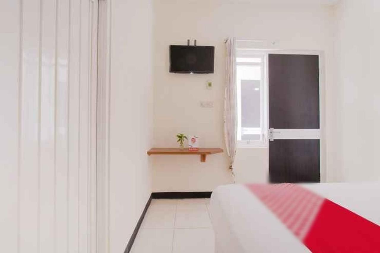 Syariah Cozy Residence Malang Exterior photo